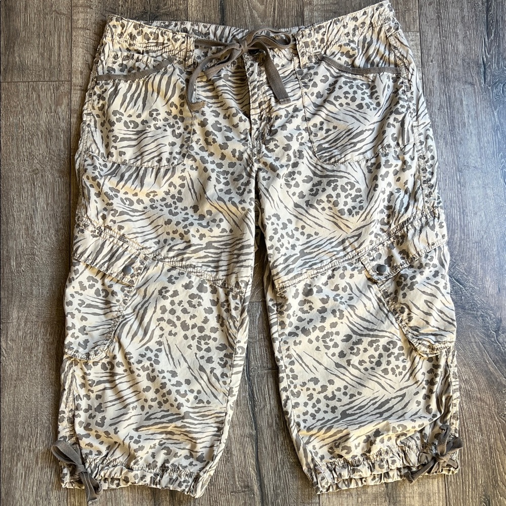 London Jean Leopard Print Relaxed Capri